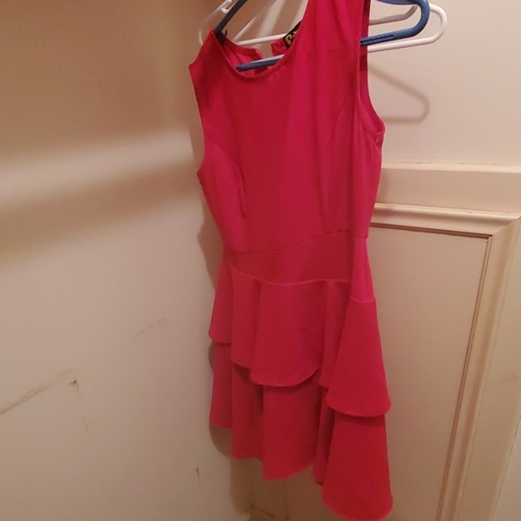 Red cocktail dress - Picture 3 of 4